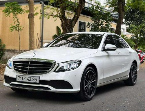 Mercedes-Benz C200 Exclusive 2021