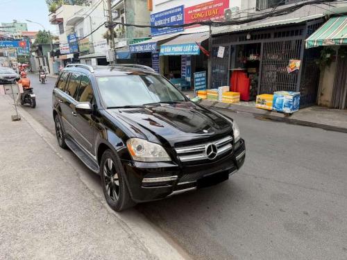 Mercedes-Benz GL450 model 2010