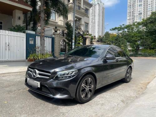 Bán xe Mercedes C180 2020 chạy 5v
