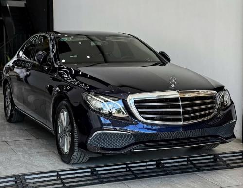 Bán Mercedes E200 model 2019 xánh nt nâu, lướt 40.000 km