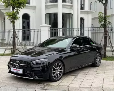 Mercedes E300 sản xuất 2022 Xe chạy 6v5 km