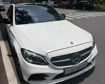 Mercedes benz C300 AMG 2021