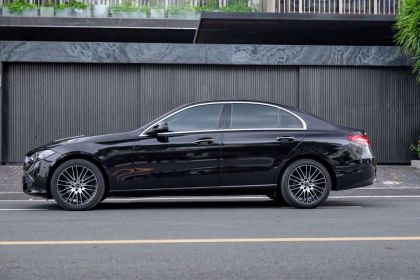 Mercedes C200 Avantgarde Plus V1 sản xuất 2022