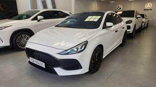 MG5 bản Luxury bản full cao cấp nhất có cửa nóc