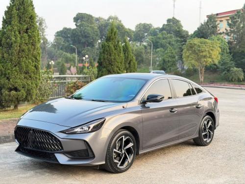MG5 Luxury Sx2024 lăn bánh lần đầu 6/2025 Siêu lướt 4.000km