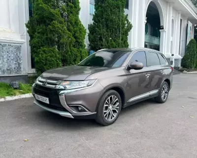 Mitsubishi Outlander 2.0 CVT, sản xuất 2019, chạy 16 vạn