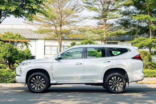 Mitsubishi Pajero Sport 2.4D 4x2AT máy dầu 1 cầu 2021