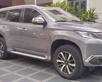 Xe Mitsubishi Pajero sport model 2018. Bản full xăng 2cầu