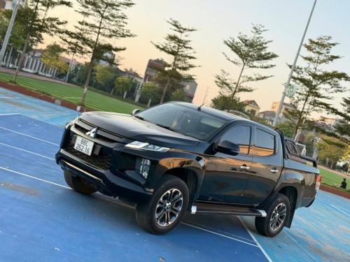 Mitsubishi Triton 2.4L sx 2021 Mivic Premium odo 7 Vạn Km mới đét