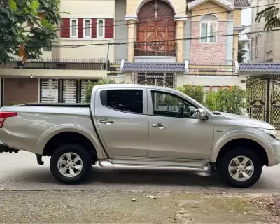 Mitsubishi Triton GLX 4x2AT sx 2017 