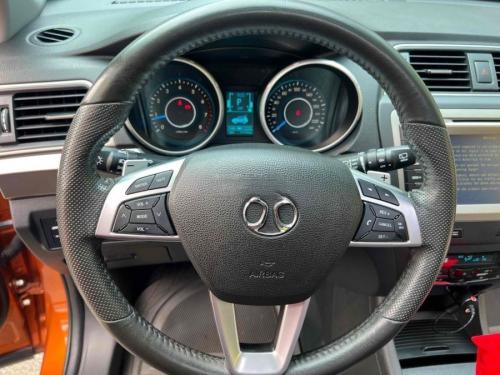 Bán Xe MG 5 STD-cần bán xe 5 chổ số tự động gầm cao nhập khẩu 2016
