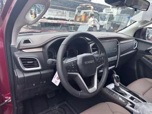Bán Xe Isuzu mu-X 1.9 B7 4x2 MT-MODEL YEAR 2023