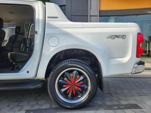 Chevrolet Colorado LT 2.5L MT 4×4-2016 Máy dầu