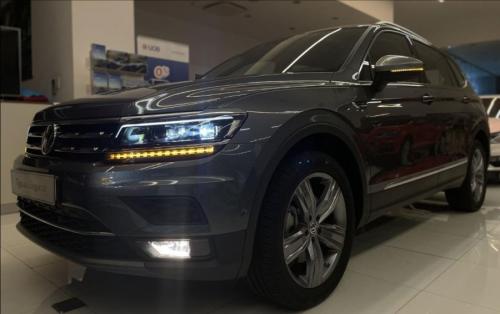 Bán Xe Volkswagen Tiguan Elegance 2021 Đen - Tặng tiền mặt và coupon phụ kiện
