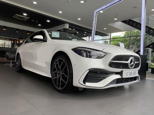 Bán Xe Mercedes-Benz C300 AMG 2022 - Màu trắng - Nhiều màu, giao ngay