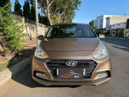 Bán Xe Hyundai Grand i10 Sedan 1.2 MT-2018 màu nâu chuẩn xe gia đình