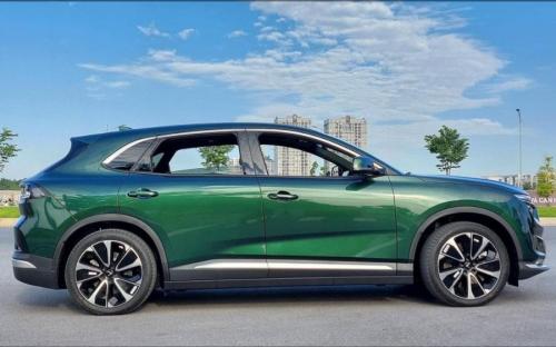 Bán Xe VinFast VF8 Eco 2022 - Màu xanh rêu - Nhận đặt cọc từ 10 triệu
