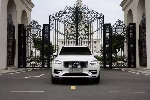  Xem tất cả Volvo XC 90 T8 AWD Recharge-Tiết kiệm ngay 1 tỷ khi mua tại H-Auto.