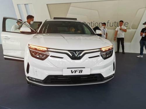 Bán Xe VinFast VF8 Eco 2022 - Màu trắng - Nhận đặt cọc chỉ từ 10 triệu