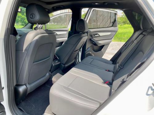 Bán Xe Vinfast VF8 Eco-Trả Trước 50tr Miễn phí Thuê Pin+BHVC+Phụ Kiện