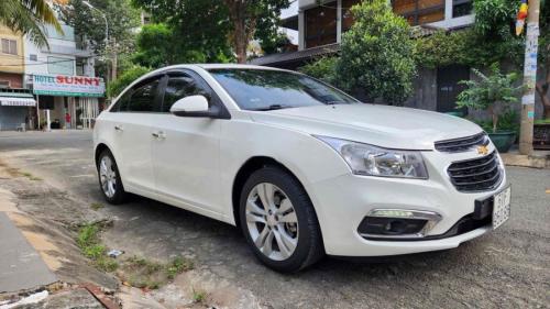 Chevrolet Cruze 1.8 LTZ số tự động-Xe nhà cần bán 2016 màu trắng odo 57.000