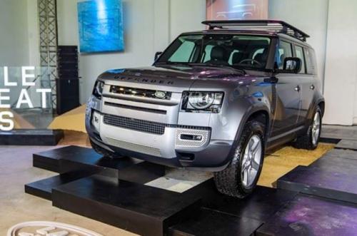Bán Xe Land Rover Defender 110 SE 2022 - Màu bạc