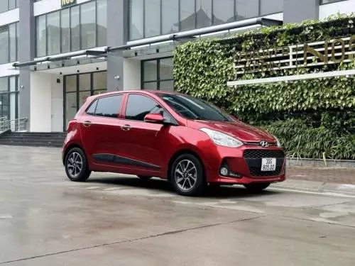 Bán Xe Hyundai Grand i10 Hatchback 1.2 AT-2020 lăn bánh 3v km