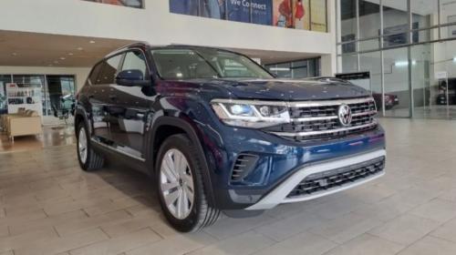 Bán Xe Volkswagen Teramont 2022 Xanh - Có sẵn giao ngay
