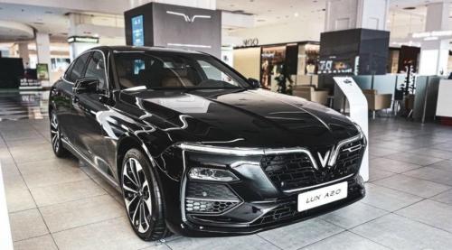 Bán Xe VinFast LUX A2.0 Tiêu chuẩn 2022 Đỏ - Bảo hành lên đến 10 năm