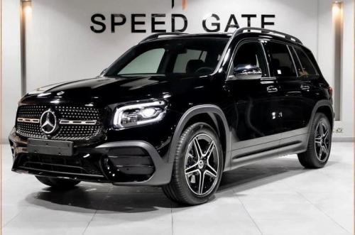 Bán Xe Mercedes-Benz GLB 200 AMG 2022 - Màu đen - Có sẵn, giao ngay