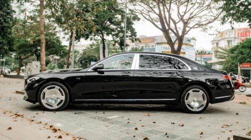Bán Xe Mercedes-Maybach S 680 4MATIC 2022 - Màu đen - Xe sẵn giao toàn quốc