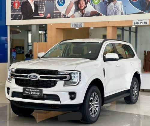 Bán Xe Ford Everest Ambiente 2.0L AT 4x2 2023