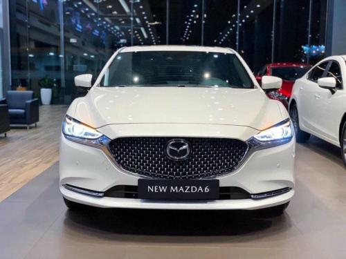 Bán Xe Mazda 6 2.0 Premium 2022 - Màu trắng - Giảm sốc lên đến 120 triệu