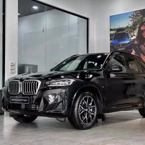 Bán Xe BMW X3 xDrive20i Msport-Trả trước từ 475 triệu nhận xe