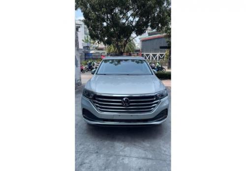 Bán Xe Volkswagen Viloran Premium-Màu đen