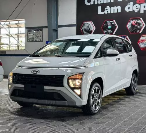 Bán Xe Hyundai Stargazer 1.5 Tiêu chuẩn-07 CHỖ GIÁ RẺ, XẢ HÀNG CUỐI NĂM