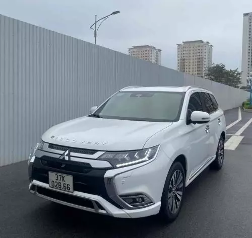 Mitsubishi Outlander 2.0 CVT Premium-sx 2022, màu Trắng.