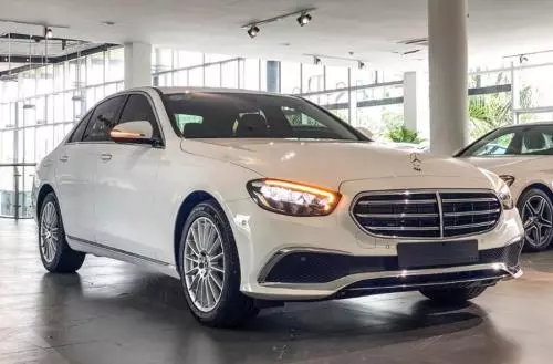 Bán Xe Mercedes-Benz E200 Exclusive V1 2022 Trắng - Nhiều sự lựa chọn trang bị, tiện nghi cho khách hàng
