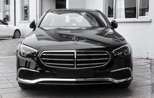 Bán Xe Mercedes-Benz E200 Exclusive 2022 Đen - Giảm trực tiếp tiền mặt lên tới 5% giá trị xe