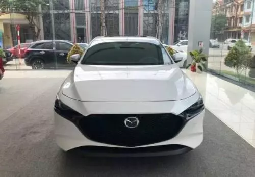 Bán Xe Mazda 3 Sport 1.5L Luxury 2022 - Màu trắng - Trả trước 138 triệu nhận xe ngay