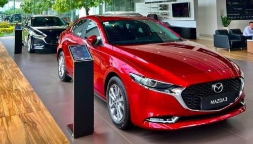 Bán Xe Mazda 3 1.5L Deluxe 2022 - Màu đỏ - Ưu đãi cực lớn