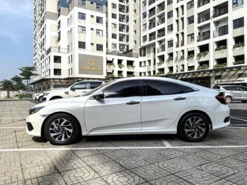 Honda Civic E-1.8 đẹp chuẩn 1 chủ từ đầu giá rê