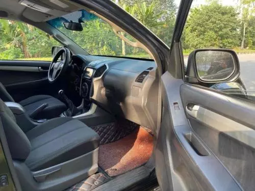 Bán Xe Isuzu D-Max Prestige 4x2 AT-Cần bán xe - SX 2016