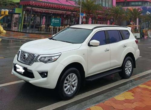Nissan terra nhập khẩu Máy dầu số sàn 2019 đk 2020