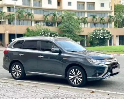 Outlander 2.0 CVT sx2023 xám