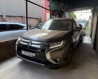 outlander 2019 2.0premium