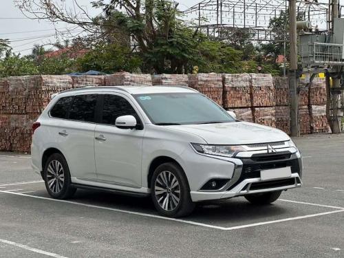 Outlander bản CVT sản xuất 2023