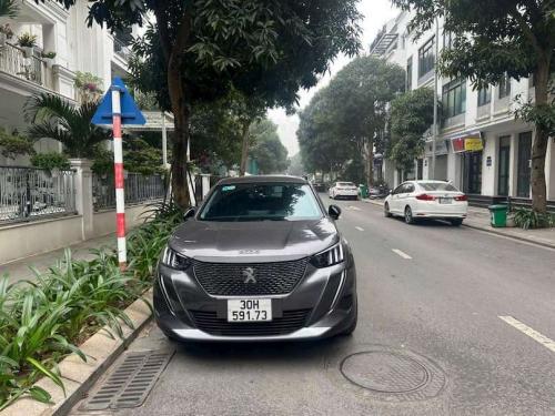 Peugeot 2008 sx 2022 1 chủ từ mới e bán 565t