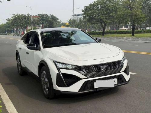 Peugeot 408 Allure lướt 8.000km, sản xuất 2025