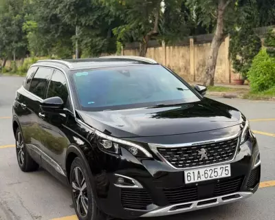 Peugeot 5008 1.6 AL 7 Chỗ Xe Màu Đen